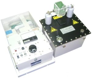 絶縁油耐電圧試験装置